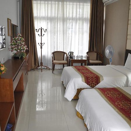 Hotel Cong Doan Mong Cai Provinz Quang Ninh Exterior foto